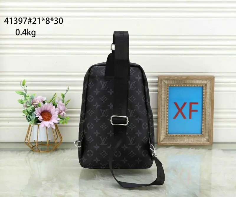 louis vuitton mini sac a main pour homme s_11a0b324